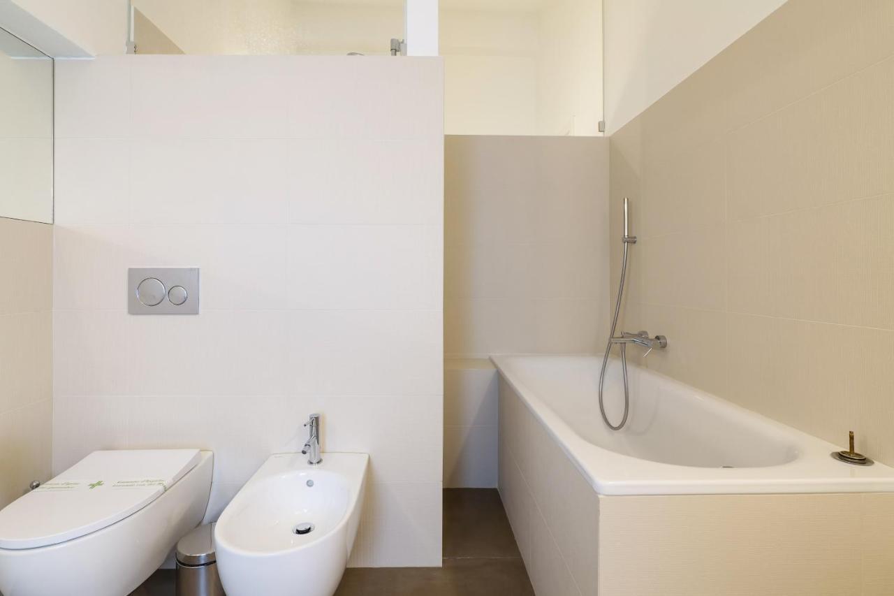 Prestige Boutique Homes - Il Nido Dei Navigli Milan Luaran gambar