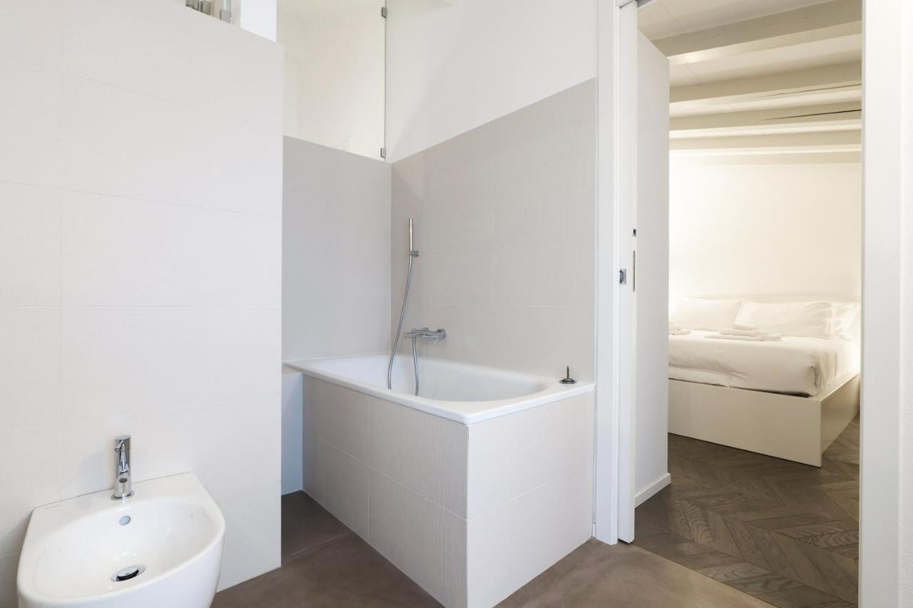 Prestige Boutique Homes - Il Nido Dei Navigli Milan Luaran gambar